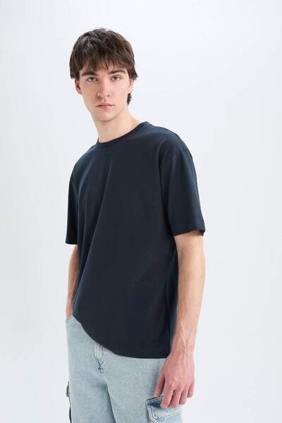 DeFacto 100 % Baumwolle, Oversize-Schnitt, weiter Schnitt, Rundhalsausschnitt, Basic, einfarbig, kurzärmeliges T-Shirt E6885AXNS