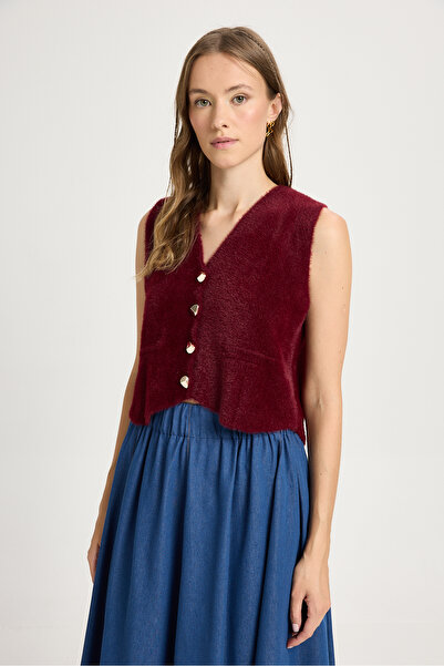 minaaise Women's burgundy knit vest with gold button detail, soft texture 2541