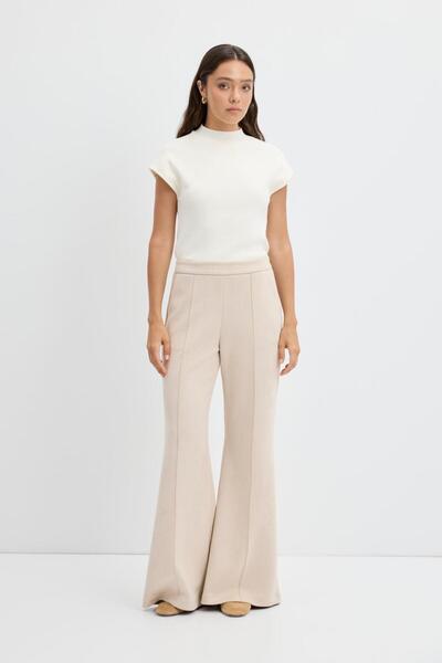 KADRİYE BAŞTÜRK Fit Cut Ribbed Stitched Suede Trousers Beige