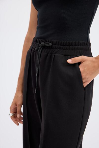 KADRİYE BAŞTÜRK Παντελόνι με ραφές με ραβδώσεις στην ψηλή μέση, μαύρο