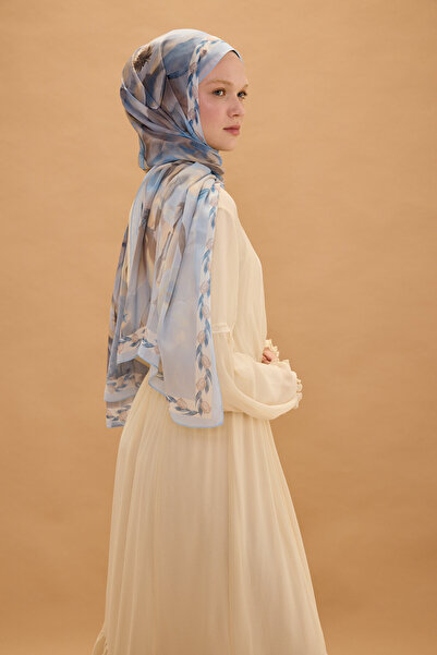 cs camellia scarf Şal din crep de mătase Larissa - Albastru