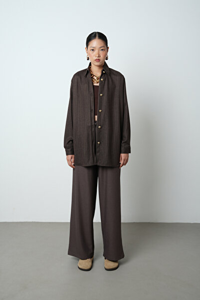 Orfeo Negro Women's Brown Plain Oversize Hijab Shirt with Gold Button Detail
