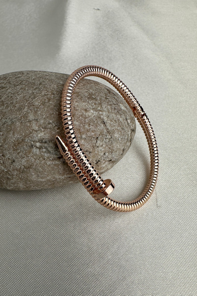 Modex Serrated Line Detail Nail Bracelet (Inner Diameter: 6cm)