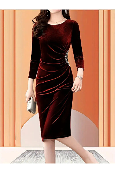 Modayakamoz Kadın Midi Kadife Elbise Yakası Açık Uzun Kollu Taşlı ve Büzgü Detaylı