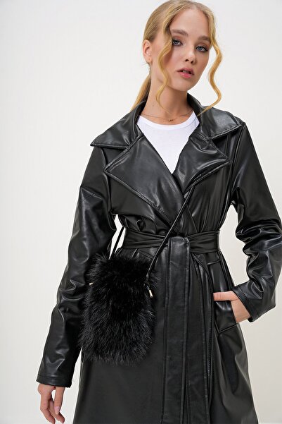 VAGGON Women's Black Leather Corded Magnet Closure Faux Fur Phone Bag Prmx13249