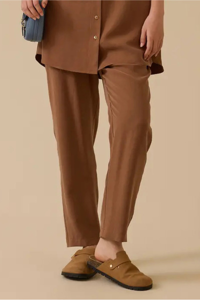 SEÇİL Women's Ankle Length Lace-Up Pants - Brown