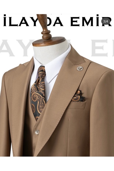 ilayda emir Beige Vest Suit