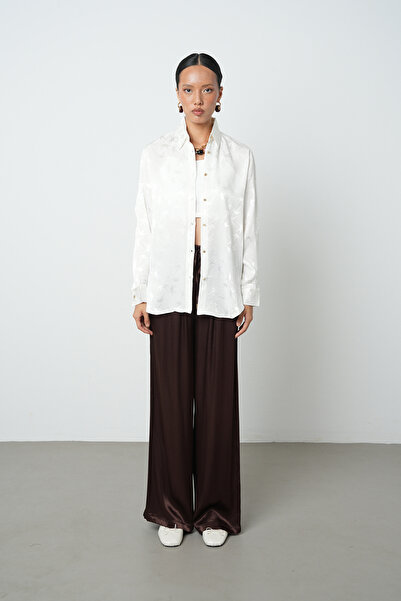 Orfeo Negro Kadın Ekru Renk Desenli Altın Düğme Detaylı Gömlek