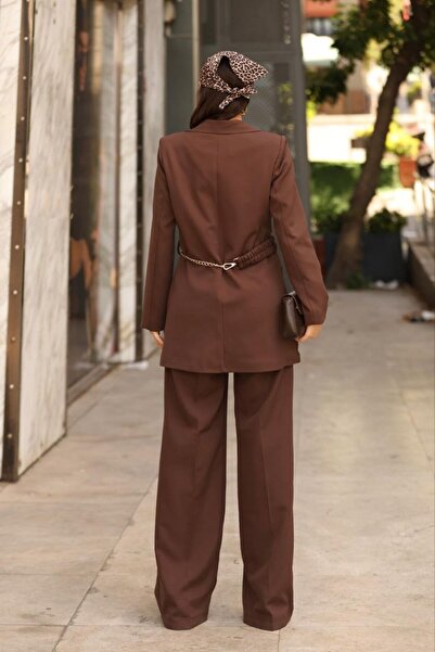 DERELİ Zincir Aksesuarlı Kadın Blazer Ceket – Ofis & Günlük Şıklık