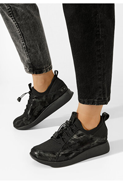 B T Shoes Černé kožené polobotky Nemena V4