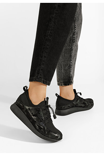 B T Shoes Černé kožené polobotky Nemena V4