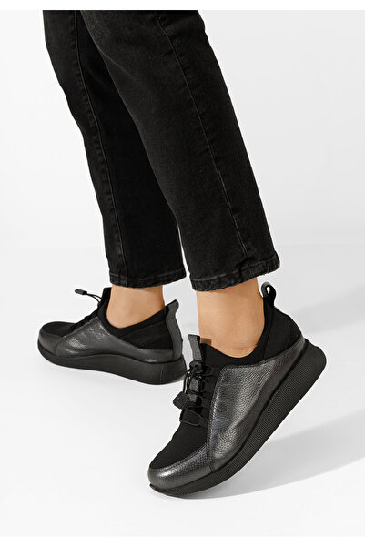 B T Shoes Černé kožené polobotky Nemena V2