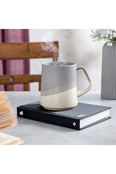 Dallaty mug shiny grey reactive glaze