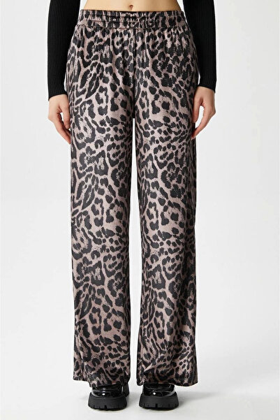 Zerenyus Leopard Pattern Trousers Beige