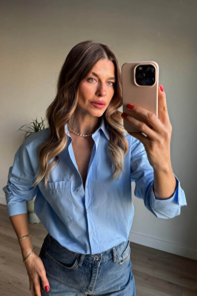 Sue Store Πουκάμισο Oversize με λεπτομέρεια τσέπης σε ανοιχτό μπλε χρώμα