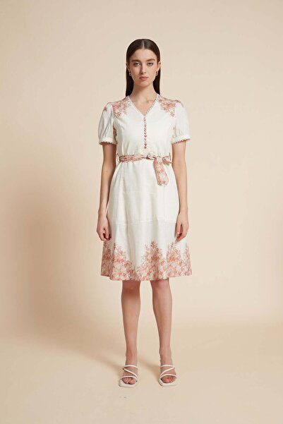 Yola فستان زهري بأكمام نصفية بطول الركبة