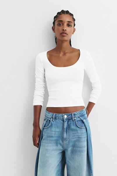 Pull & Bear Ribbed round neck T-shirt