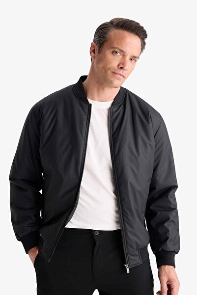 DeFacto Slim Fit Kolej Yaka Fermuarlı Su Geçirmez Bomber Siyah Erkek Mont A3105AX/BK27