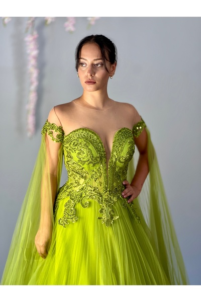MEDUSA Tanith Yeşil Üst Beden Dantel Detaylı Piliseli Etek A Kesim Nişan Söz ...