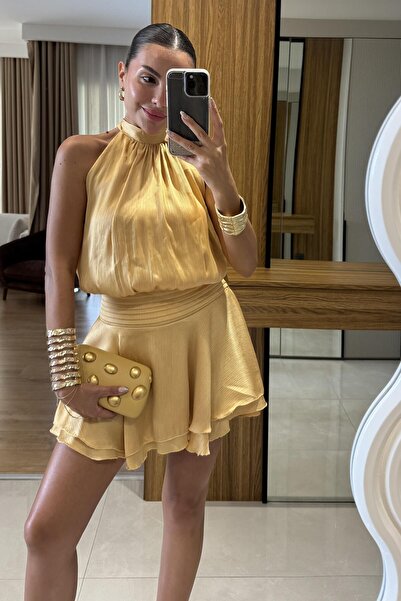 Gizem Ecemiş Moroni Sarı Belden Oturtmalı Volanlı Mini Elbise