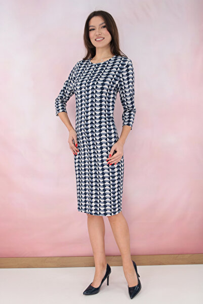 Trend Land Rochie dreapta cu model geometric bleumarin-alb