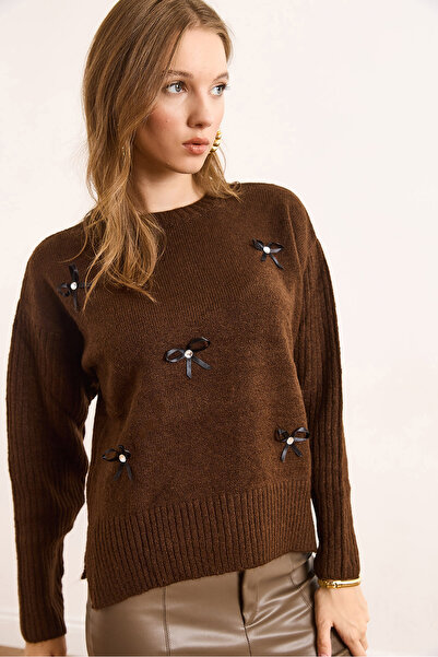 Olalook Дамски кафяв пуловер с мека текстура, с разрез и панделка KZK-19000991