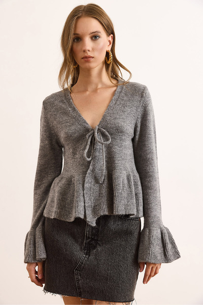 Olalook سترة نسائية إسبانية بأكمام طويلة ذات ملمس ناعم ورباط أمامي من الأنترازيت HRK-19000395