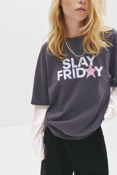 Pull & Bear Double-layer sleeve graphic T-shirt