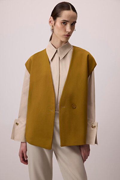 Touché Privé Wicker Belted Vest