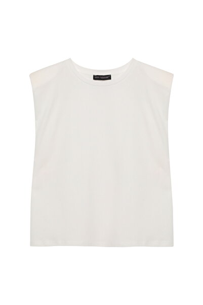 Quzu Vatkalı Kolsuz Basic Tişört Ekru