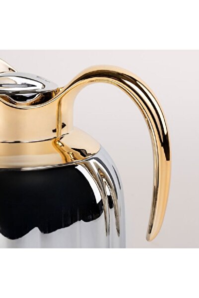 Dallaty Pumpk steel vacuum flask chrome and gold 1L