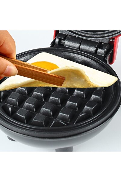 Flippy Mini waffle maker, foldable, multifunctional, compact, easy to transport and store, Red