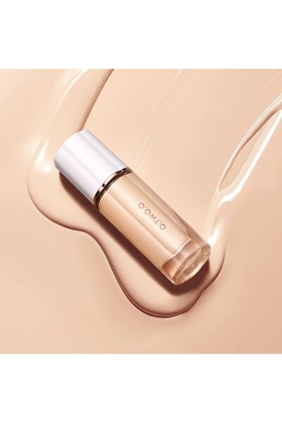 O.TWO.O Cosmetics Soft Mist Locking Foundation (Color#02-Warm Beige)