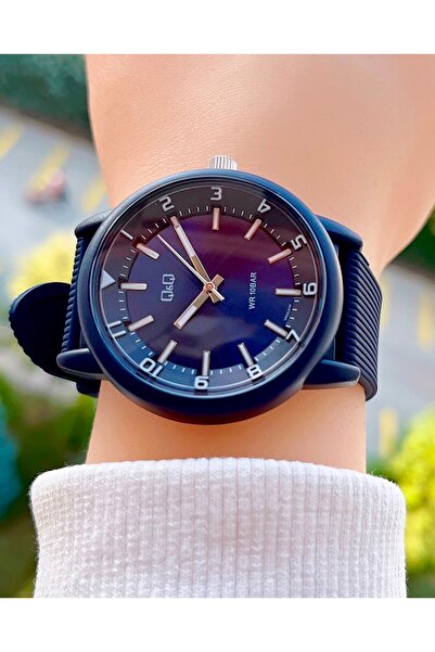Q&Q 10 Atm Waterproof Silicone Strap Unisex Wristwatch with 2 Years Warranty