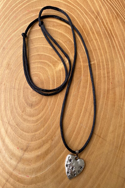 Shepidi قلادة من الخيط الفضي على شكل قلب