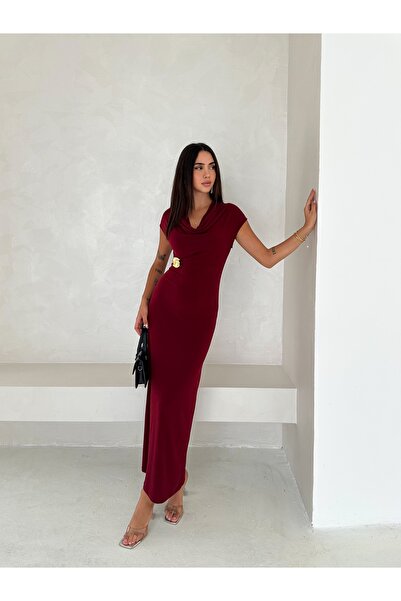 Genel Markalar Dökümlü Madonna Yaka Toka Aksesuar Detaylı Drapeli Düşük Kol Uzun Elbise