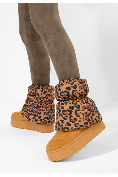 B T Shoes Camelové členkové dámske snehule na platforme Aydena