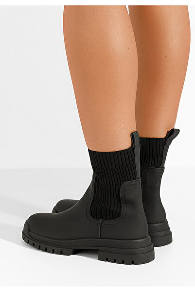 B T Shoes Eonova black rubber boots