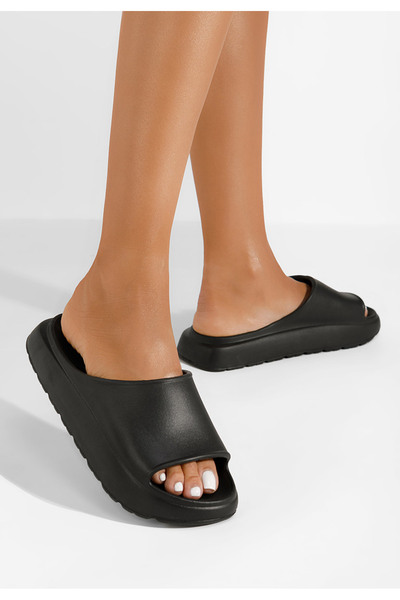 B T Shoes Women's black Pelara beach slippers