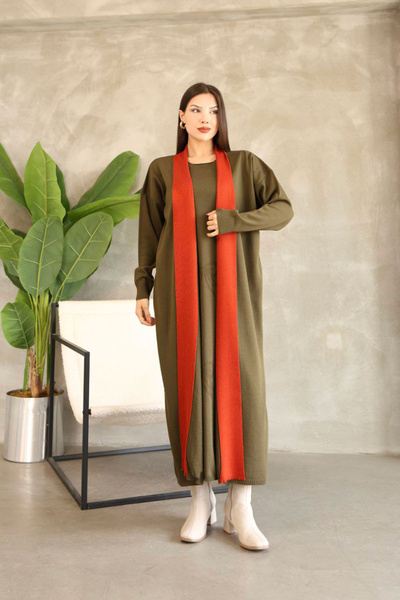 bacc Γυναικείο Πλεκτό Φόρεμα και Ζακέτα Χακί με λαιμόκοψη BCES-252024