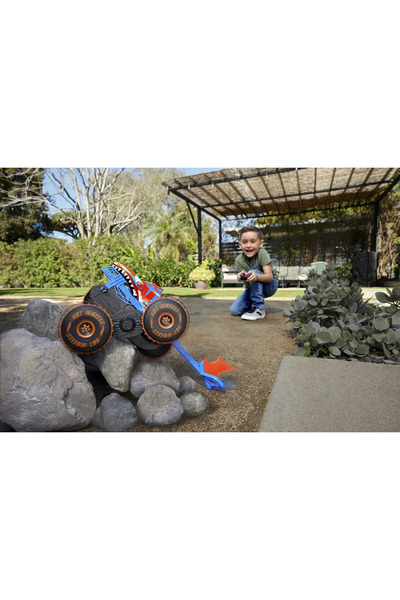 HOT WHEELS RC Tiger Shark Climber for Kids 5-9