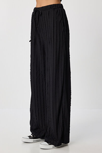 Lovelyİstanbul Dokulu Alt-Üst Örme Takım LAN0067 SİYAH