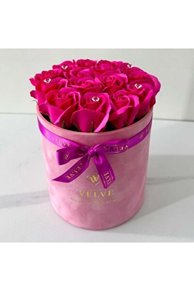 velve Aranjament floral Crystal Beauty cu 15 trandafiri de sapun, cristale ar...