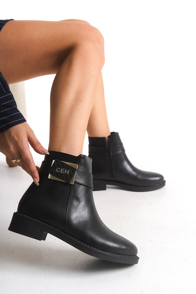 Limeo Low Heel Zippered Side Ceh Written Buckle Detailed Short Women's Black Boots Bootie