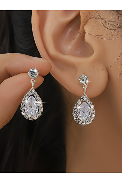 Take Two By Styli أقراط متدلية مزينة بأحجار الراين