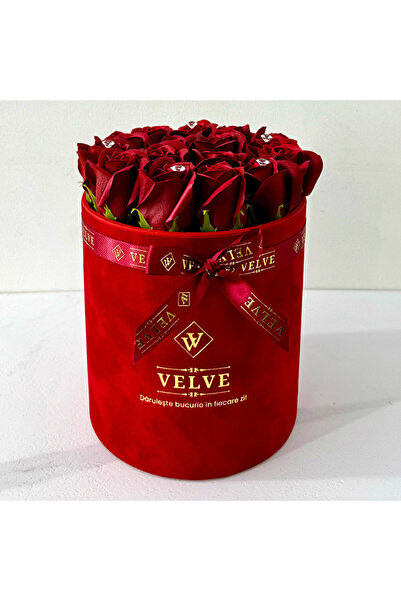 velve Aranjament floral Crystal Beauty cu 15 trandafiri de sapun, cristale ar...