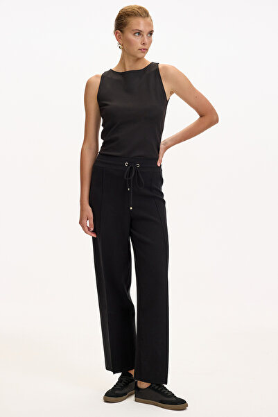 Exquise Lace-Up Regular Knitwear Pants