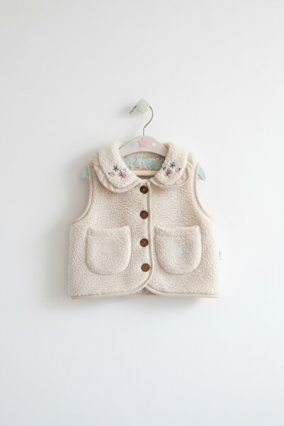 Magu Girl's Cream Plush Buttoned Vest with Pockets – Embroidered Collar Detail