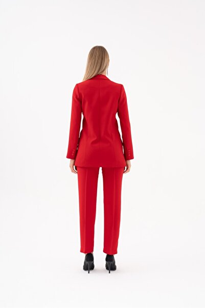 SERPİL Çiçek Detaylı Ceket-Pantolon Takımı - Günlük ve Özel Davetler İçin Modern Tasarım