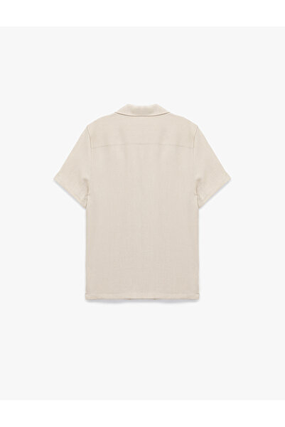 Koton Πουκάμισο με κοντό μανίκι με κουμπιά και γιακά με κλείσιμο σε κανονική εφαρμογή